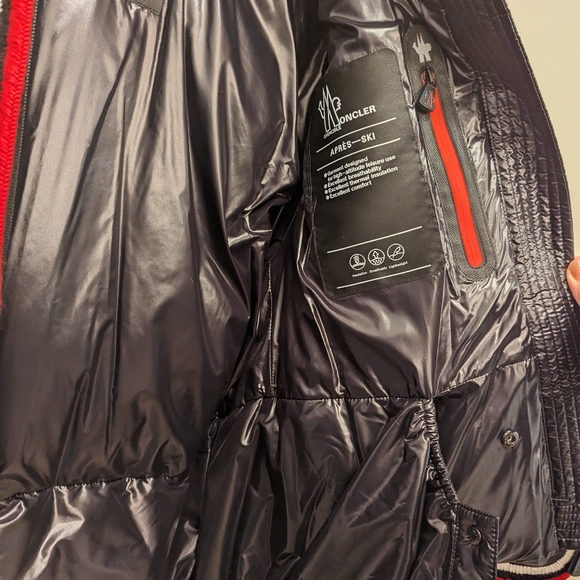 Moncler Authentic women jacket - Picture 3 of 11